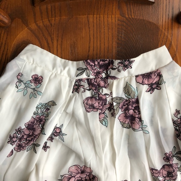 Floor length skirt w/ shorts - Picture 3 of 4